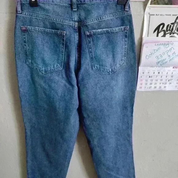 BDG distressed jeans - Picture 5 of 5